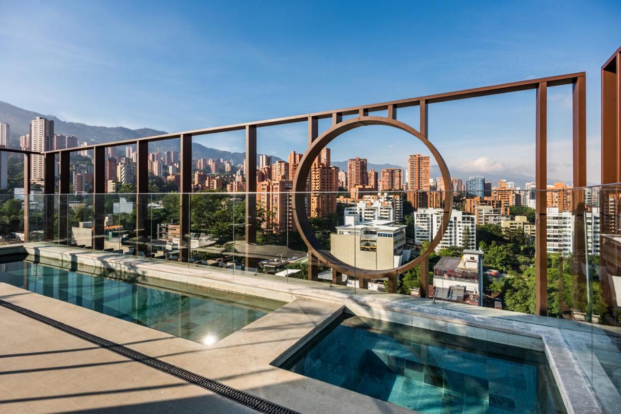 Hotel Marquee 메딜린 외부 사진 View from the rooftop